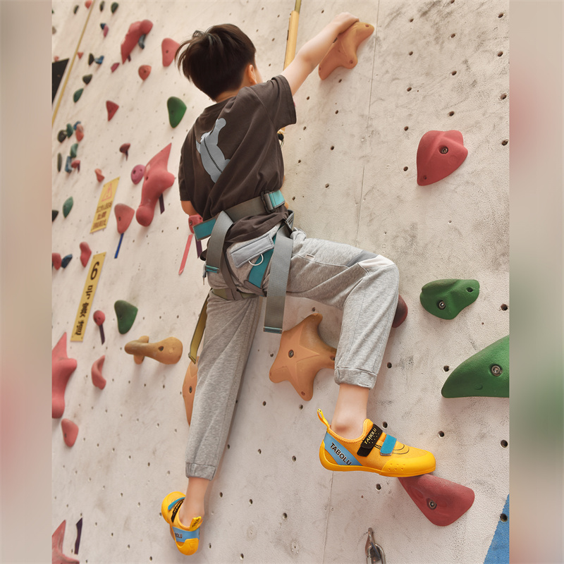 Sepatu panjat tebing anak laki - Sports Equipment For Boys ulasan dan harga
